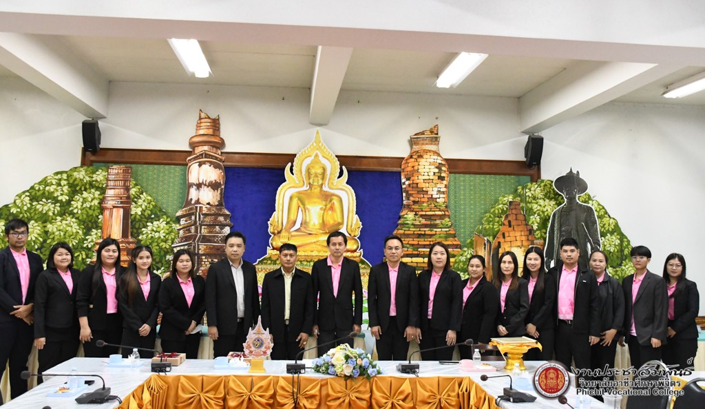 วิทยาลัยชุมชนอุทัยธานี ในการเข้าศึกษาดูงานศูนย์บ่มเพาะการเป็นผู้ประกอบการอาชีวศึกษาและการหารายได้ระหว่างเรียนของนักเรียน นักศึกษา